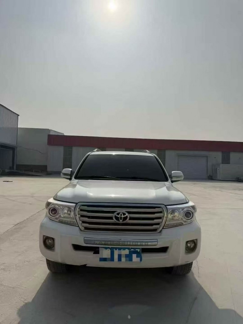 14年荷泽丰田兰德酷路泽