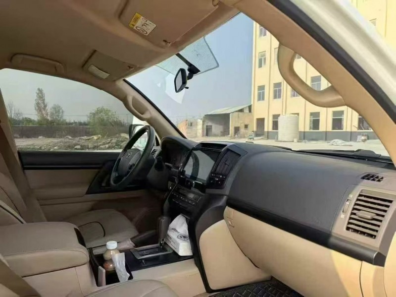 14年荷泽丰田兰德酷路泽