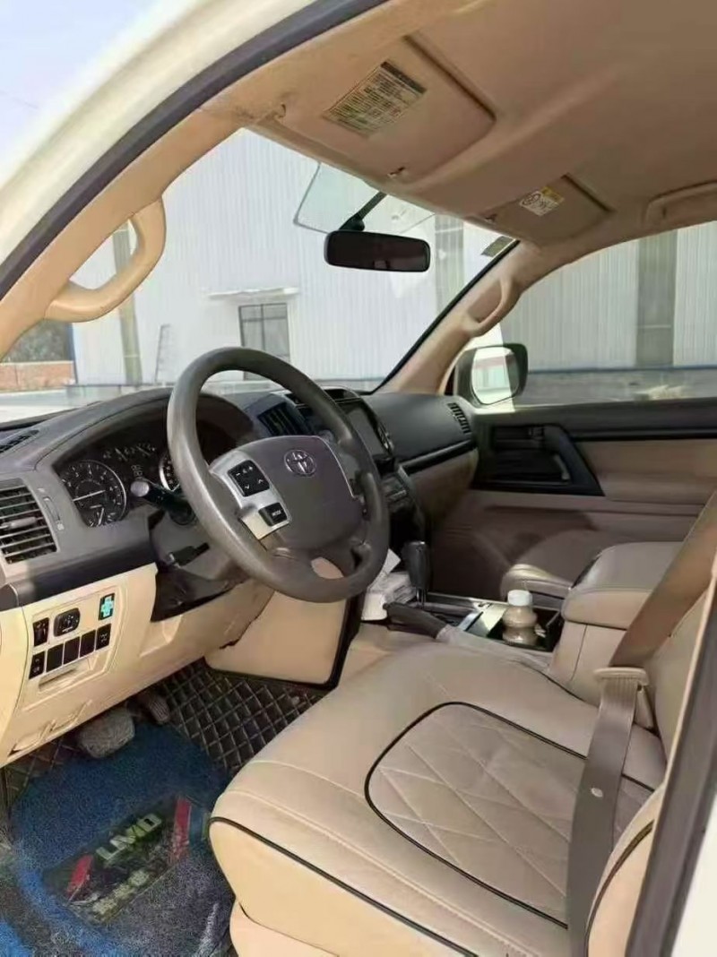 14年荷泽丰田兰德酷路泽