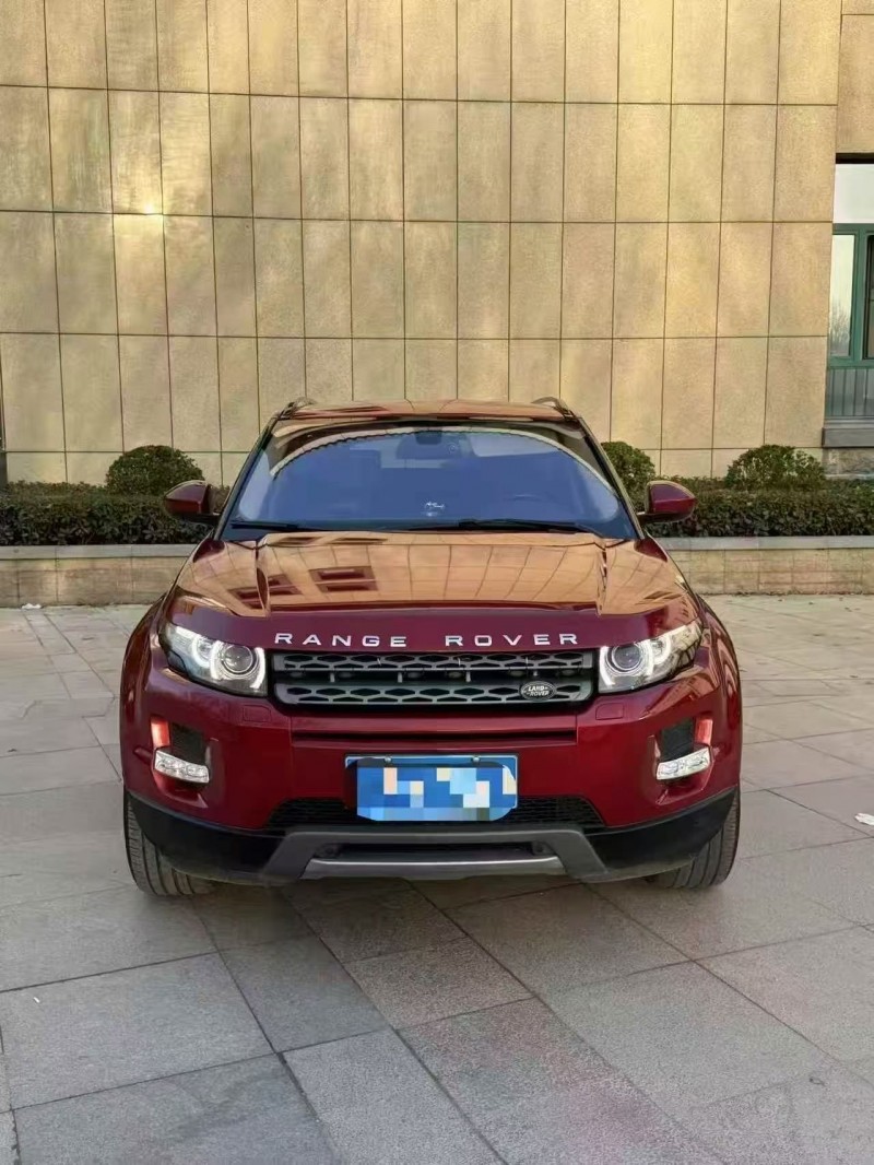 14年荷泽路虎揽胜极光