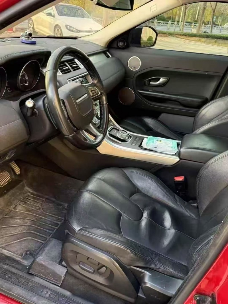 14年荷泽路虎揽胜极光