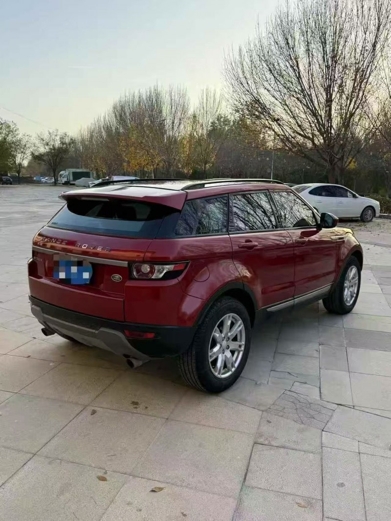 14年荷泽路虎揽胜极光