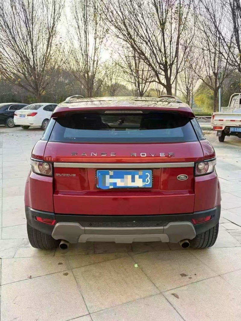 14年荷泽路虎揽胜极光