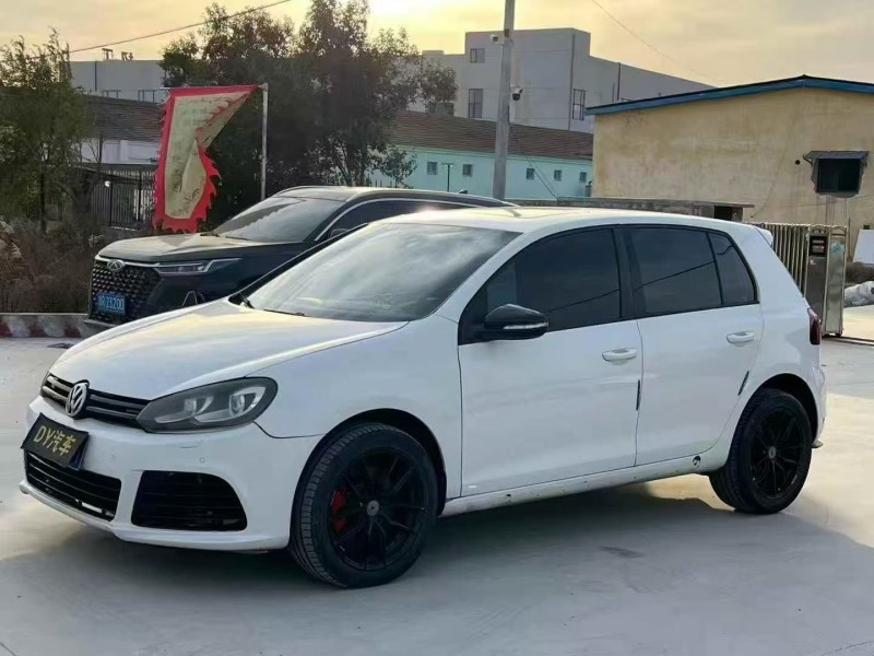 14年荷泽大众高尔夫