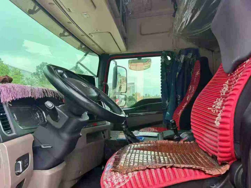 23年宿迁陕汽重卡德龙