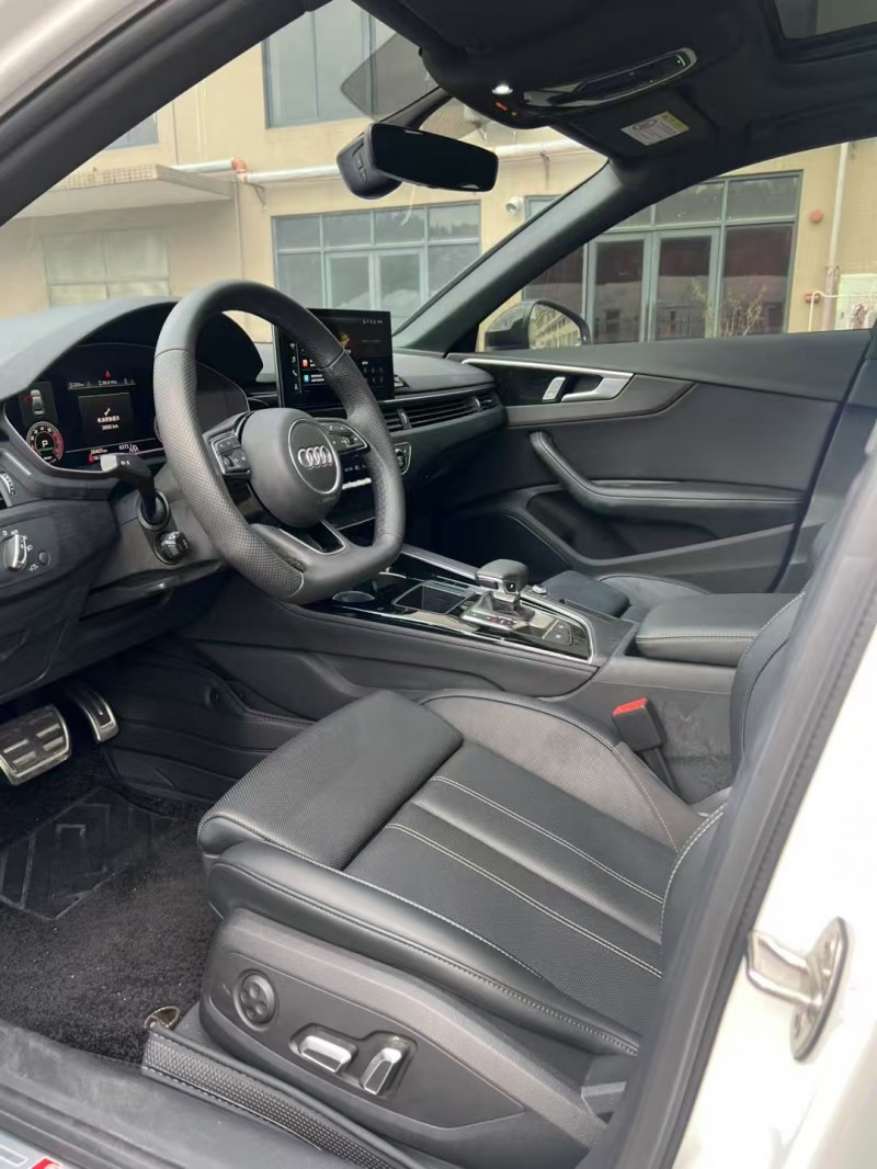 24年江门奥迪A4L