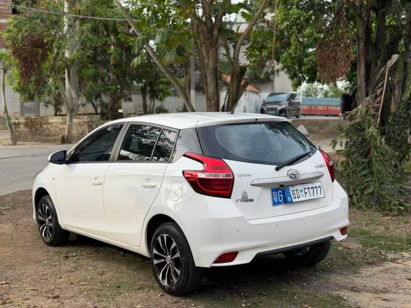 20年湛江丰田YARiS L 致炫