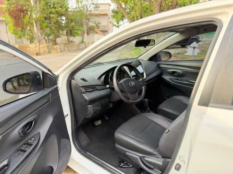 20年湛江丰田YARiS L 致炫