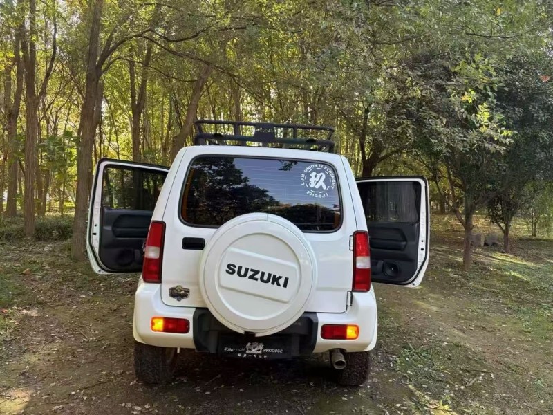 17年泰安铃木吉姆尼(进口)