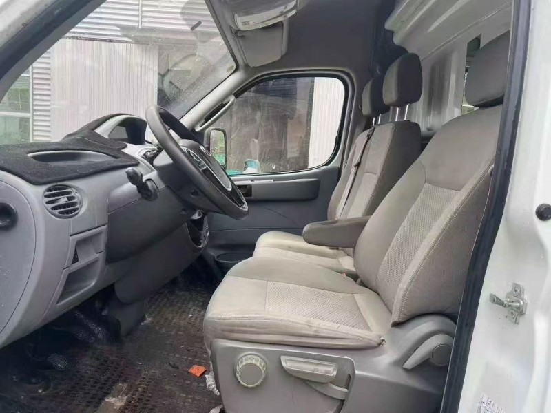 21年东营大通V80