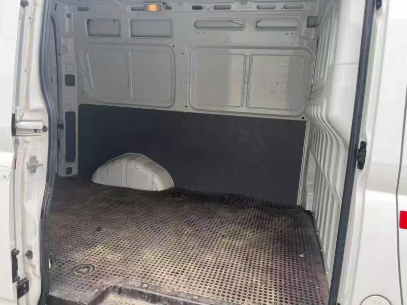 21年东营大通V80