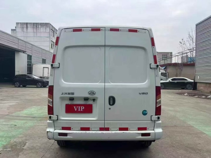 21年东营大通V80