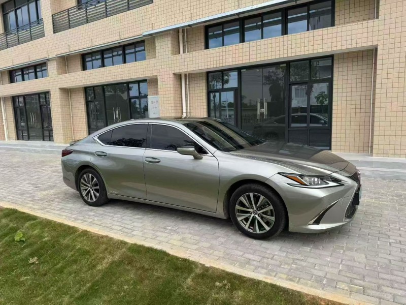 21年湛江雷克萨斯ES
