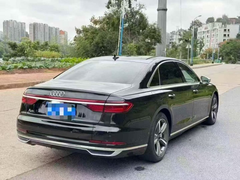 21年三明奥迪A8L