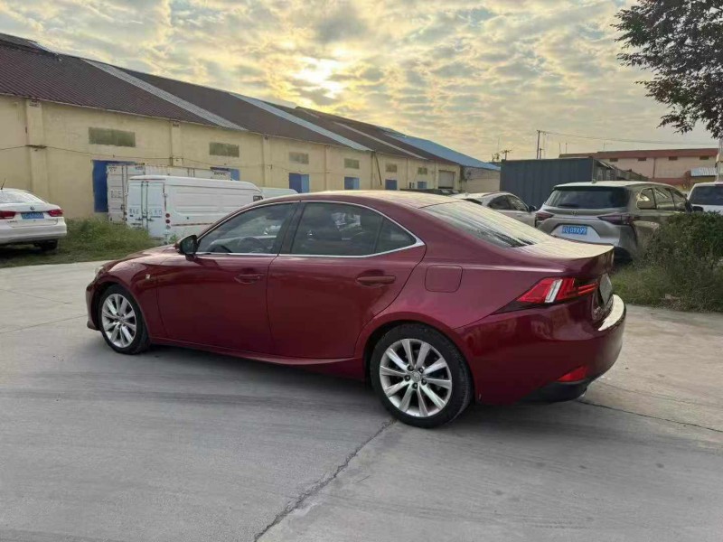 14年徐州雷克萨斯IS