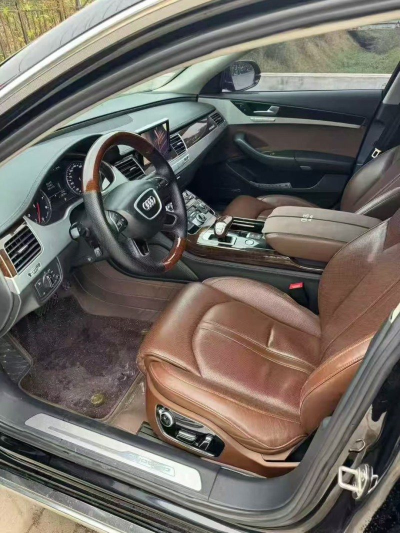 18年枣庄奥迪A8L