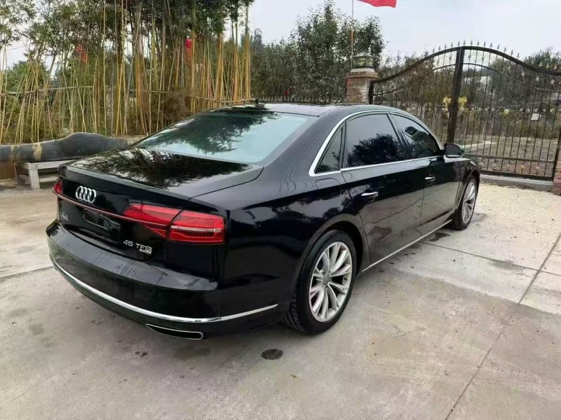 18年枣庄奥迪A8L