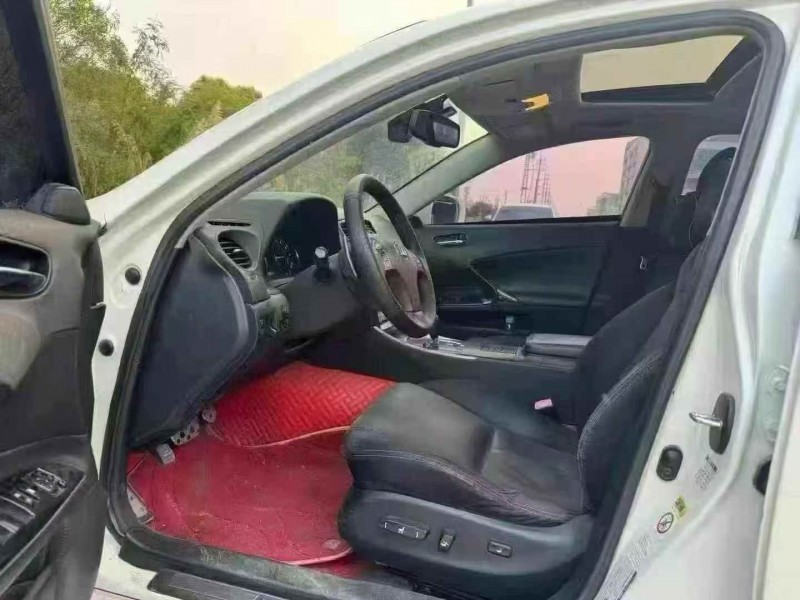 11年珠海雷克萨斯IS