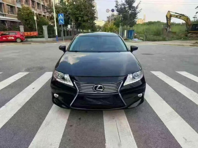 15年梧州雷克萨斯ES