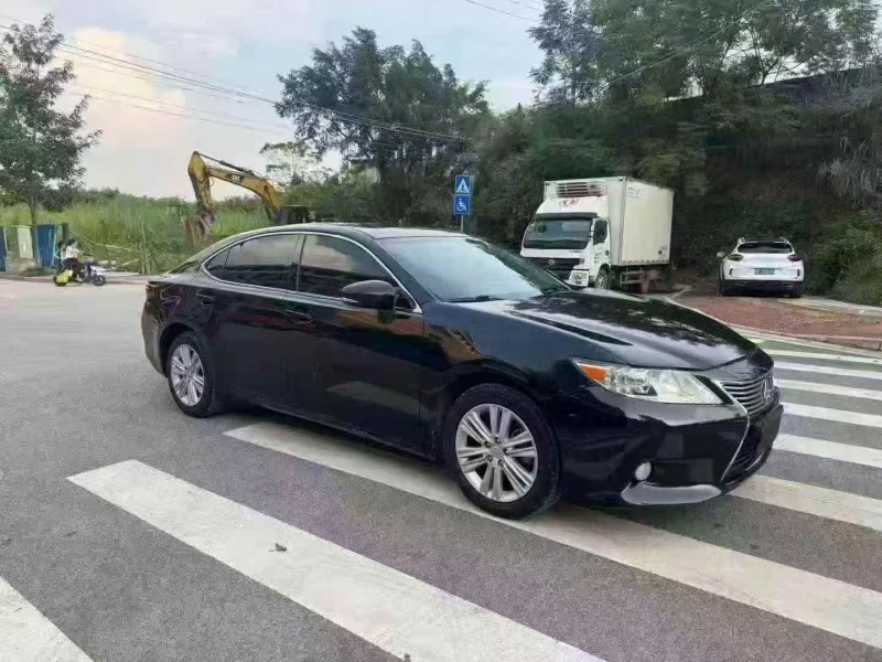 15年梧州雷克萨斯ES