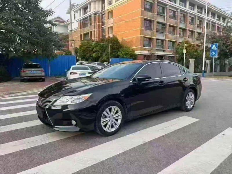 15年梧州雷克萨斯ES