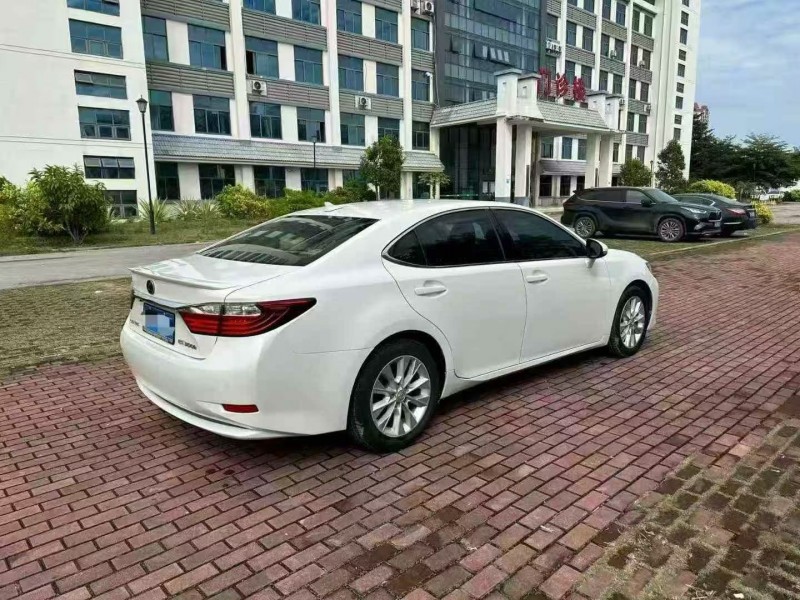 12年北海雷克萨斯ES