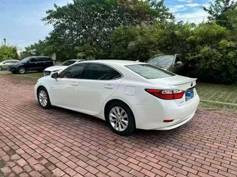 12年北海雷克萨斯ES