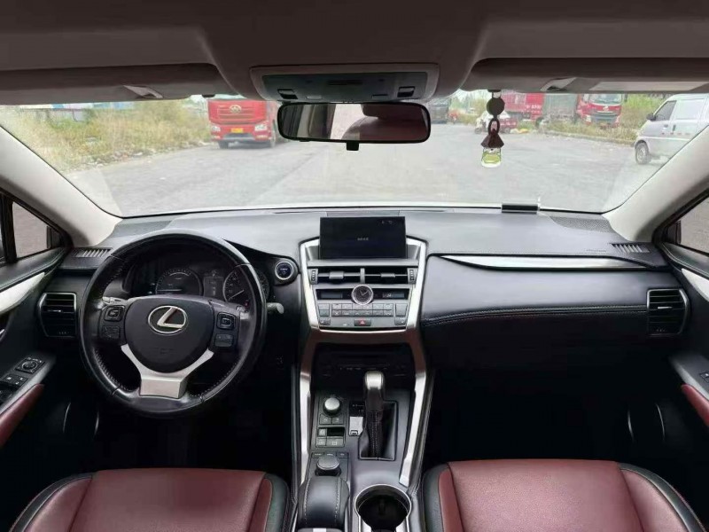 16年北海雷克萨斯NX