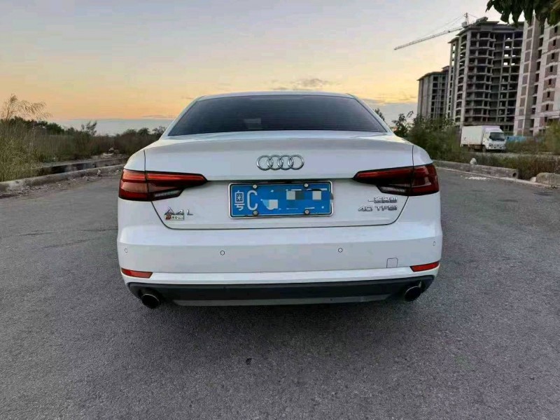 17年柳州奥迪A4L