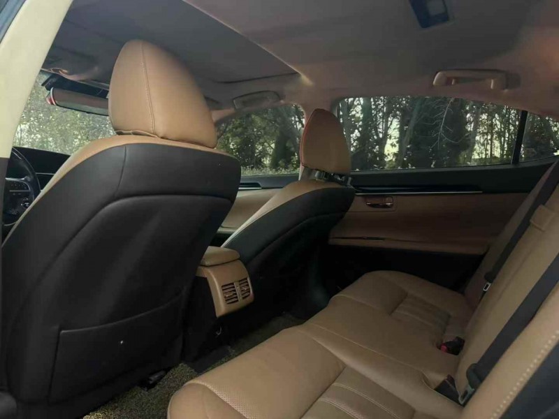 16年枣庄雷克萨斯ES