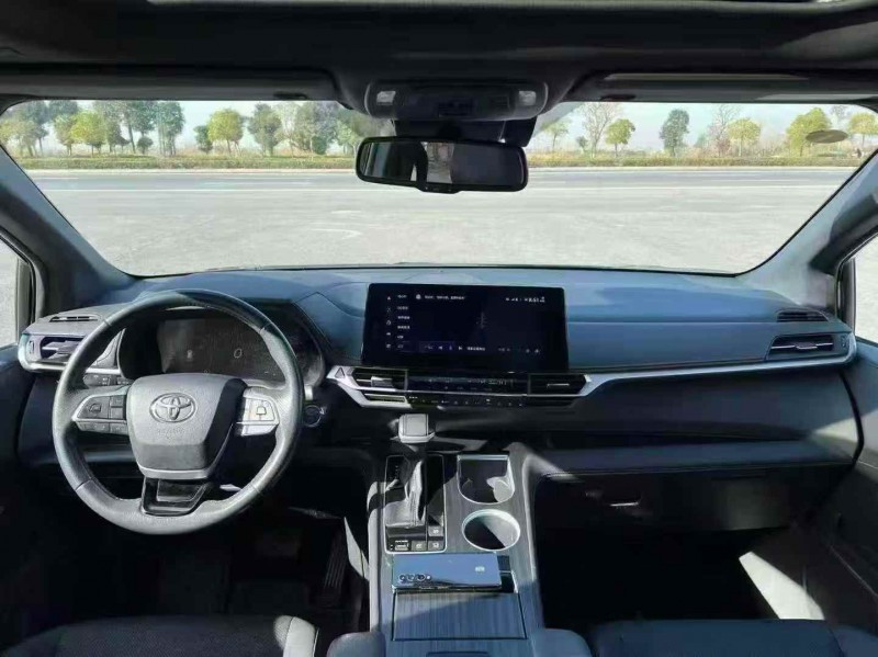 23年徐州丰田塞纳