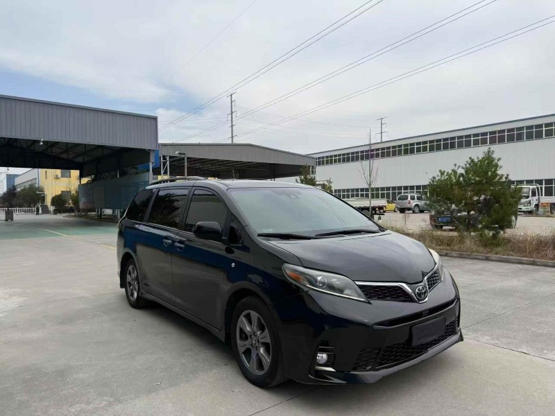 19年枣庄丰田塞纳