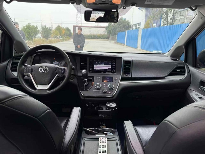 19年枣庄丰田塞纳