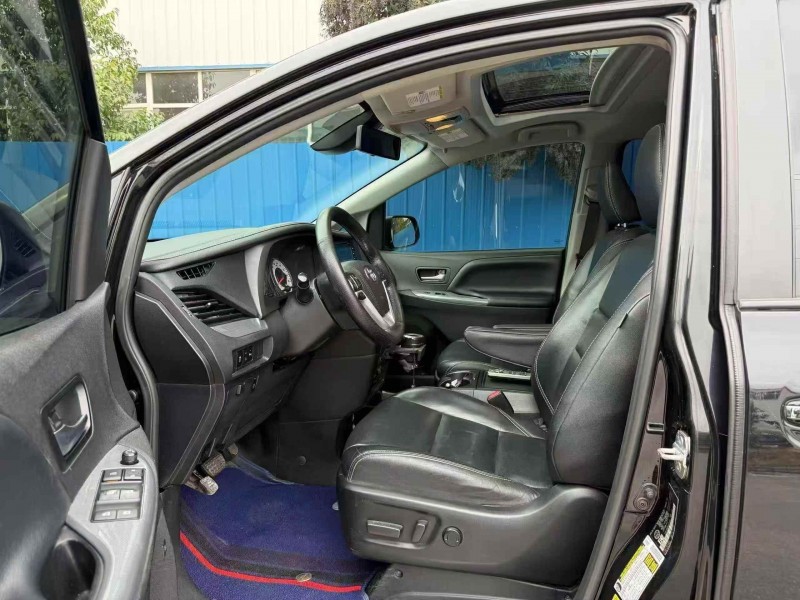 19年枣庄丰田塞纳