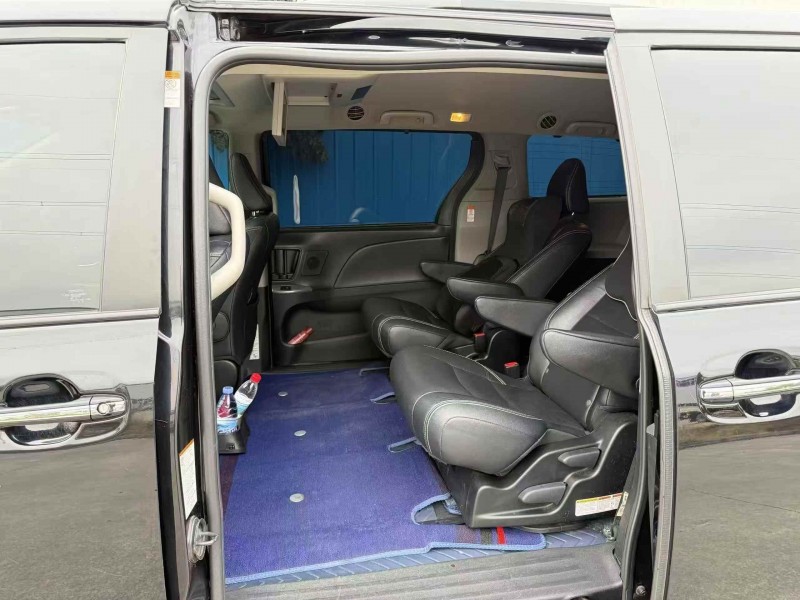 19年枣庄丰田塞纳