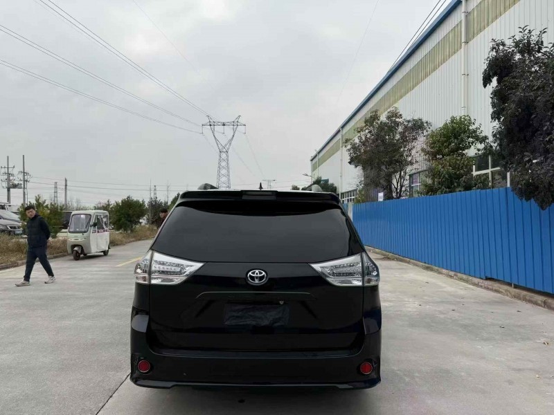 19年枣庄丰田塞纳