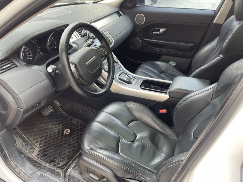 15年济宁路虎揽胜极光