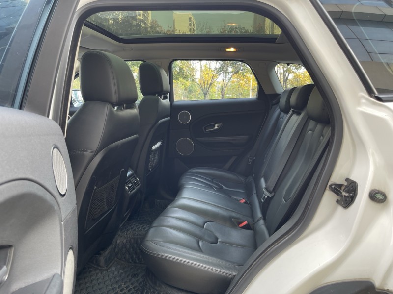 15年济宁路虎揽胜极光