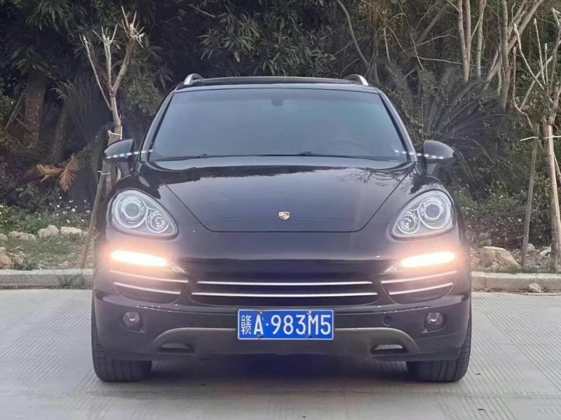 14年汕头保时捷卡宴