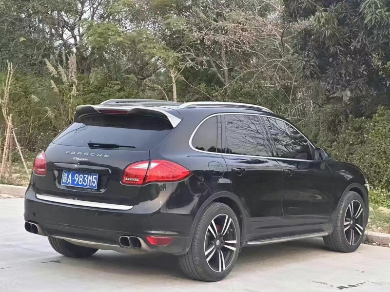 14年汕头保时捷卡宴