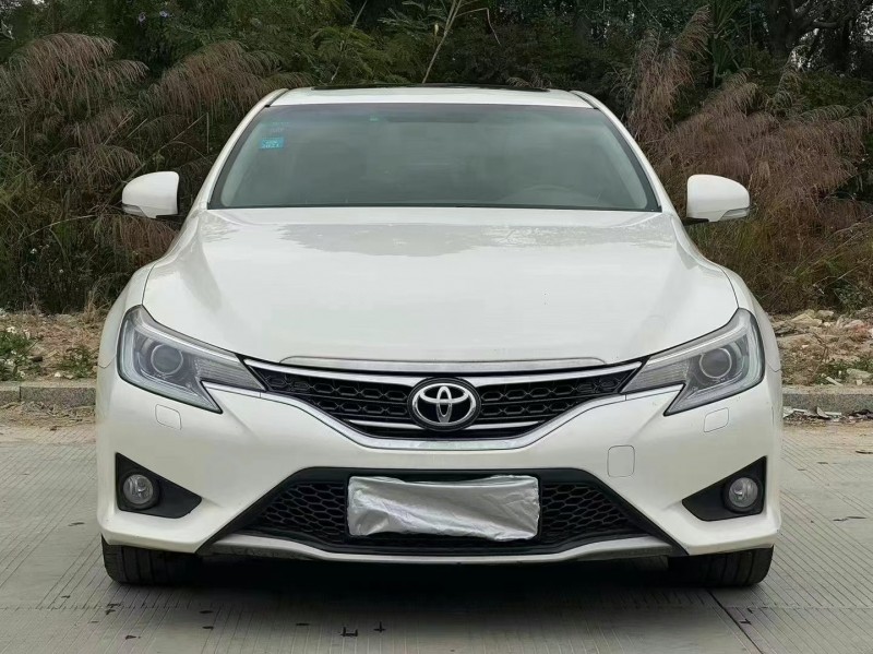 17年汕头丰田锐志