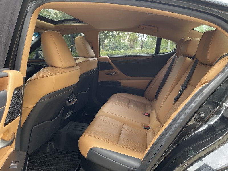 22年济宁雷克萨斯ES