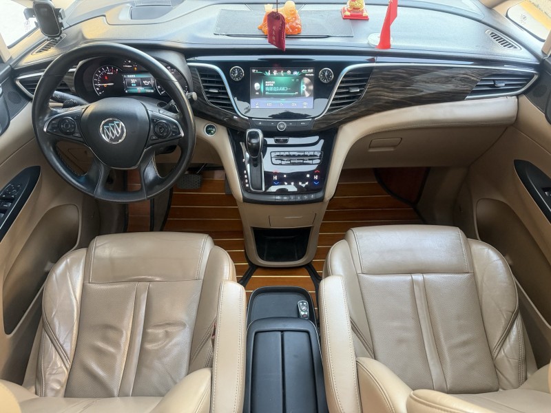 17年济宁别克GL8