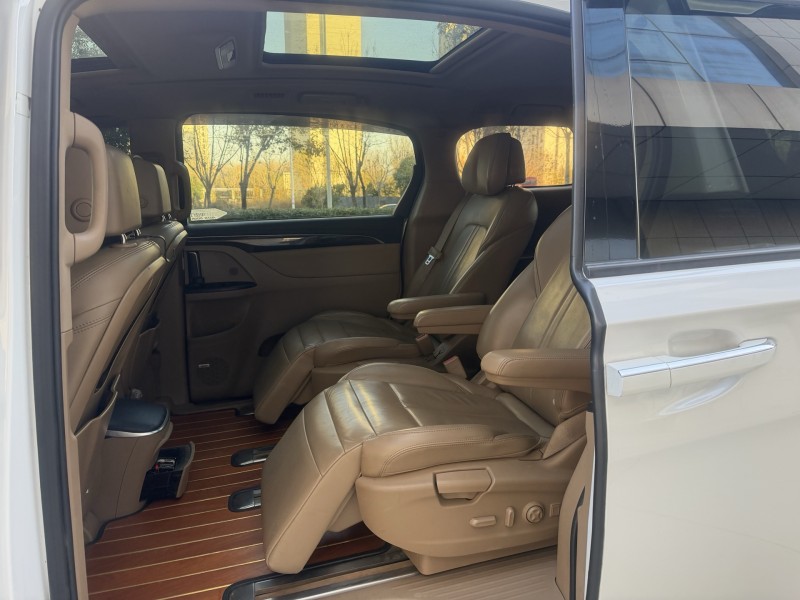 17年济宁别克GL8