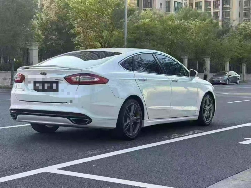 15年郑州福特蒙迪欧