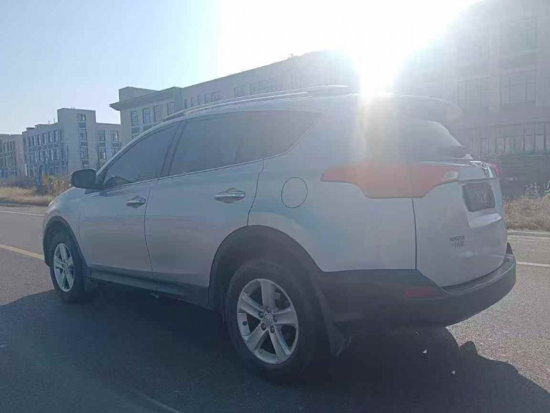 14年烟台丰田RAV4荣放