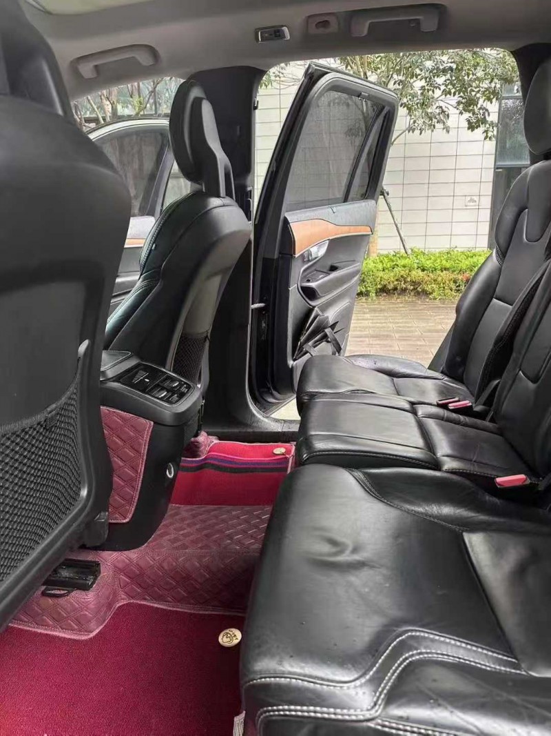 19年佛山沃尔沃XC90