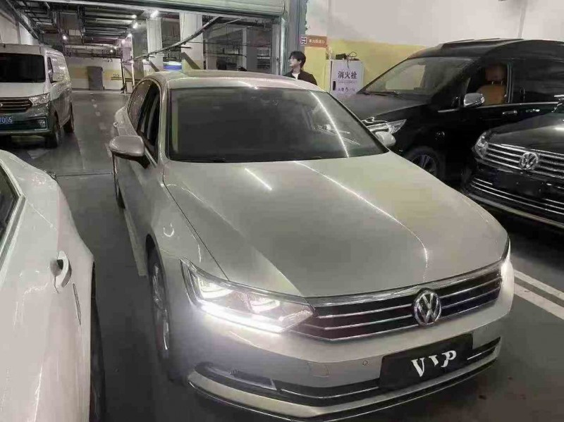 19年重庆市大众迈腾