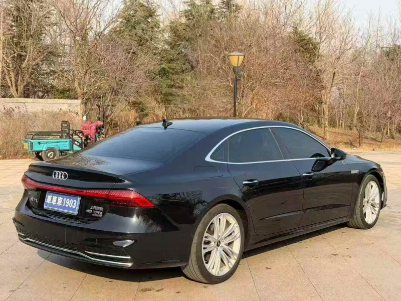 25年枣庄奥迪A7L