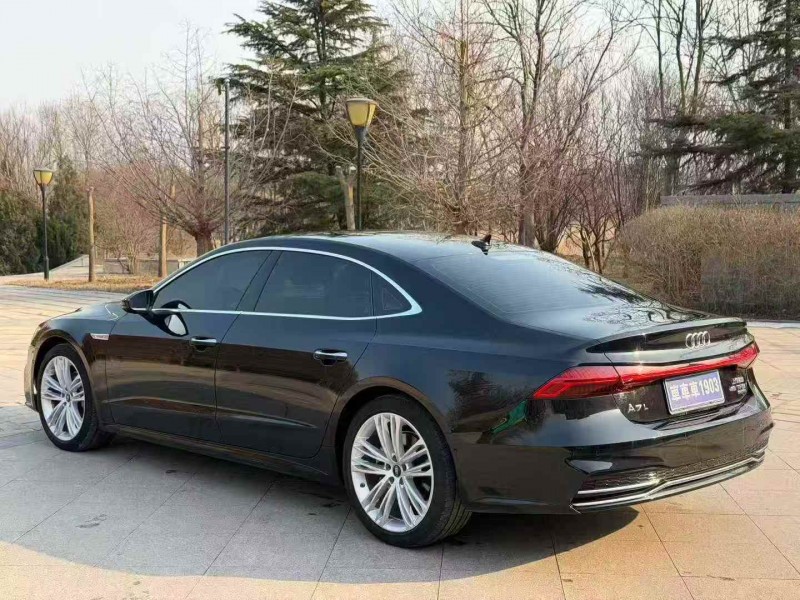 25年枣庄奥迪A7L